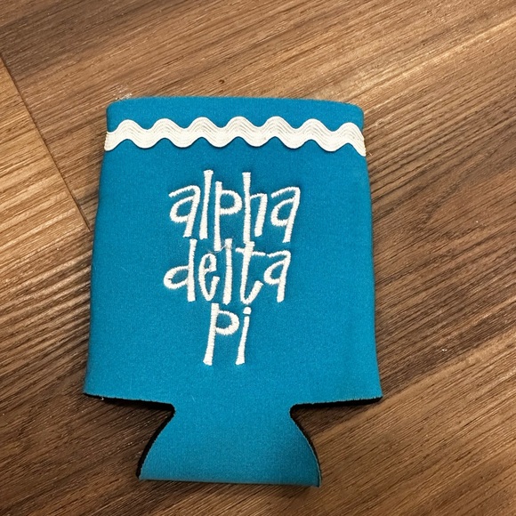 Alpha Delta Pi Embroidered Coozie - Picture 1 of 3